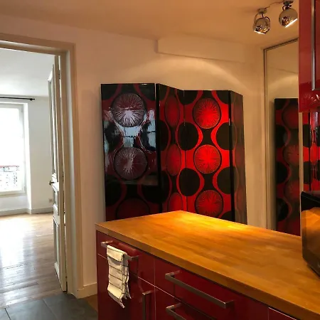 Apartment Carmen Paris